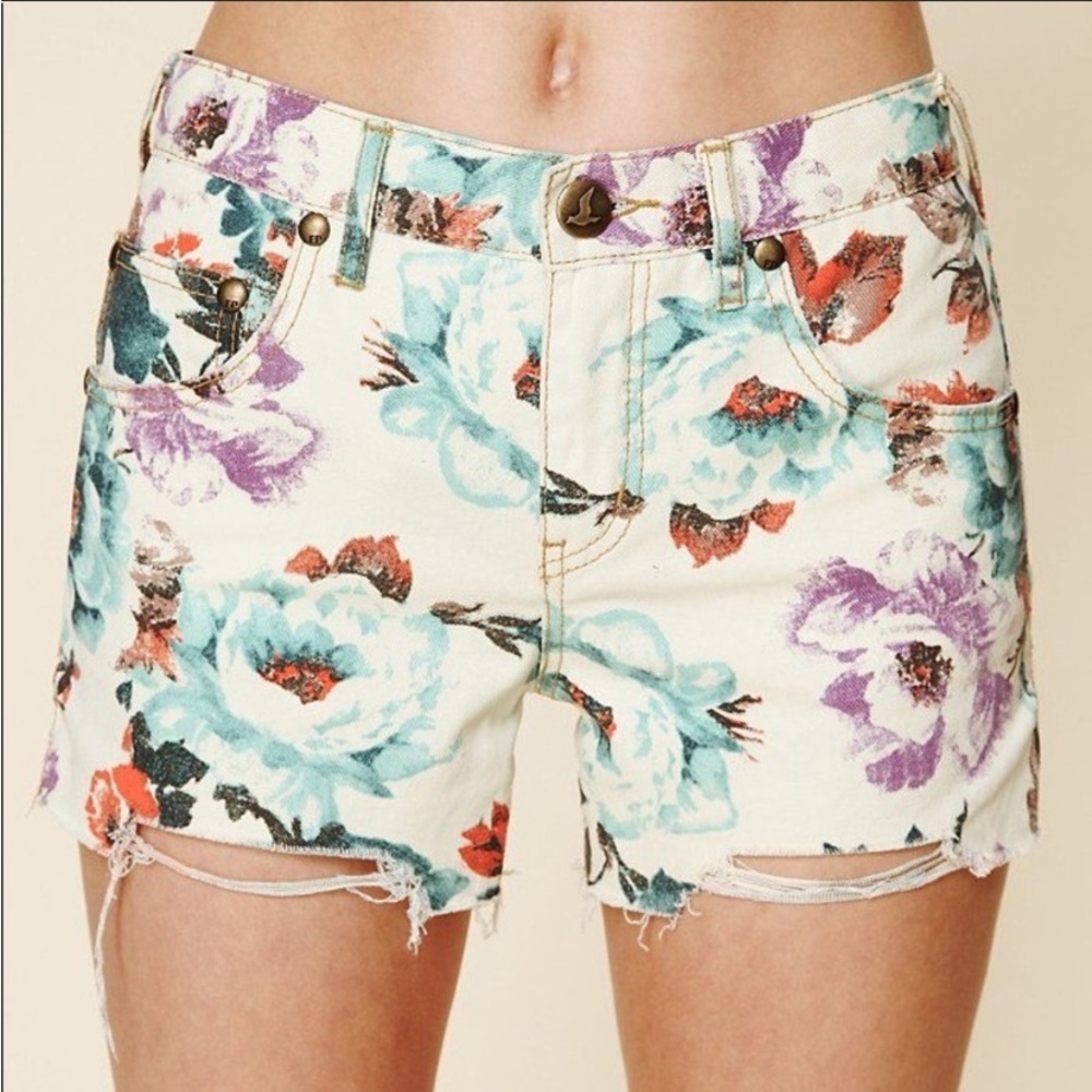Free People | floral denim shorts
